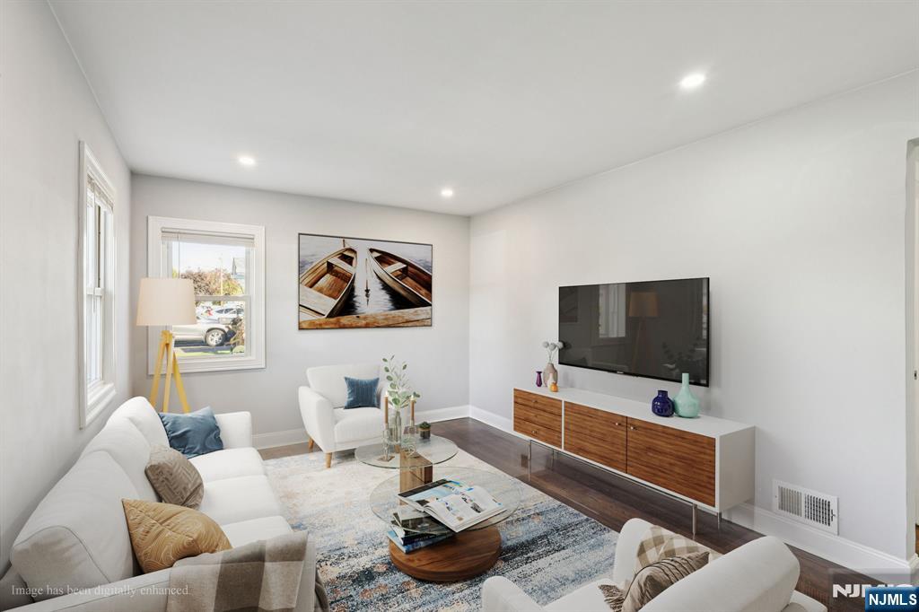 39-18 Romana Drive