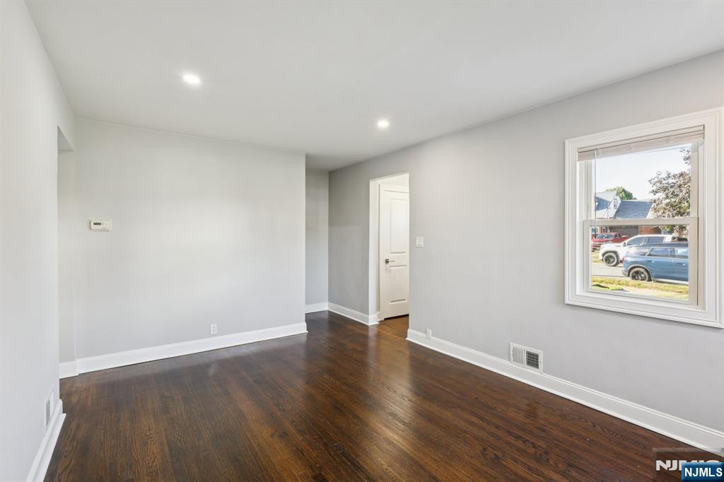 39-18 Romana Drive