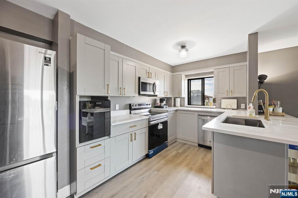 300 Park Street 4A