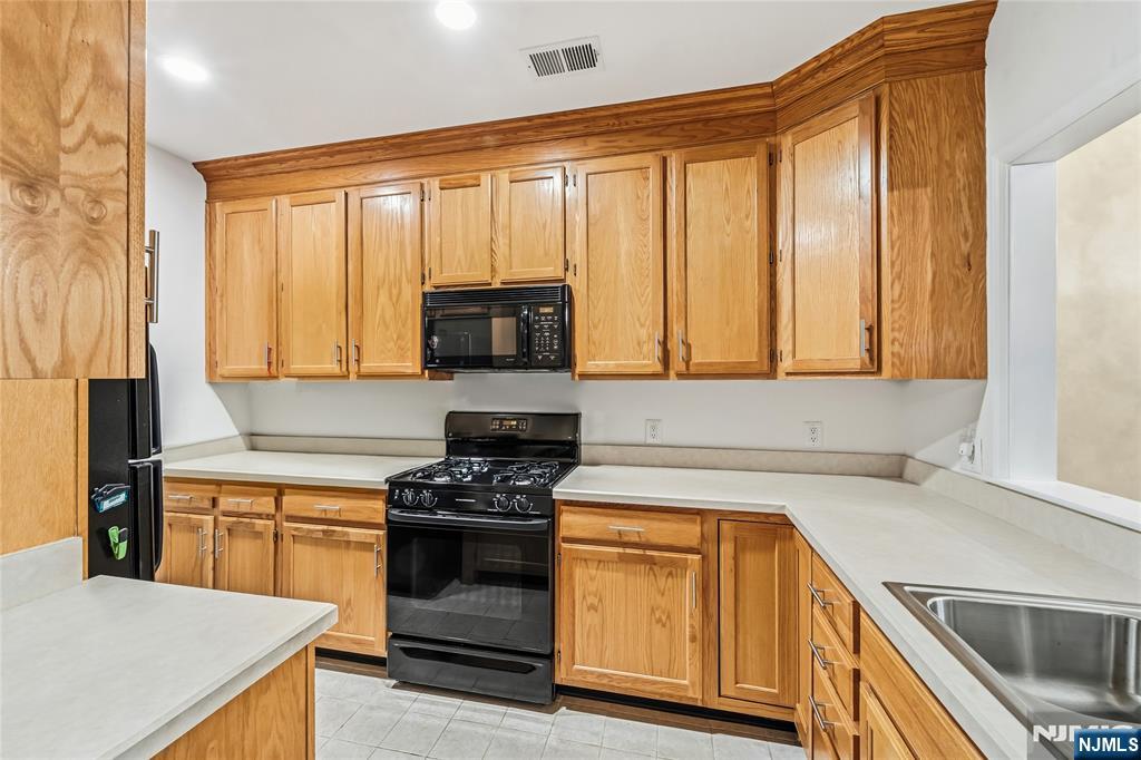 54 Pine Lake Terrace T054