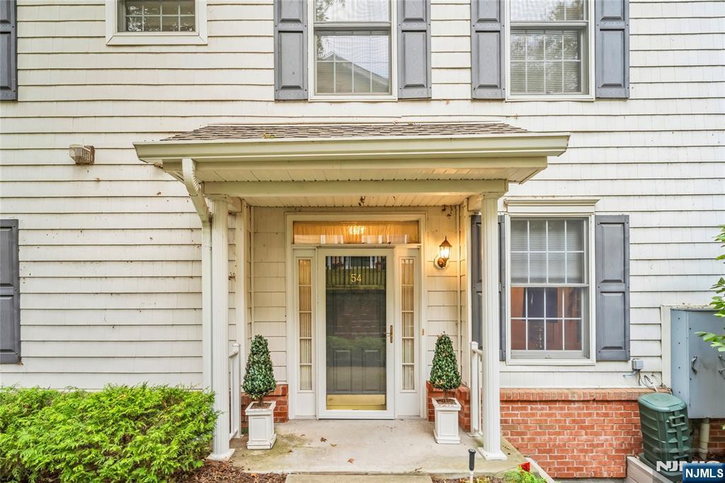 54 Pine Lake Terrace T054