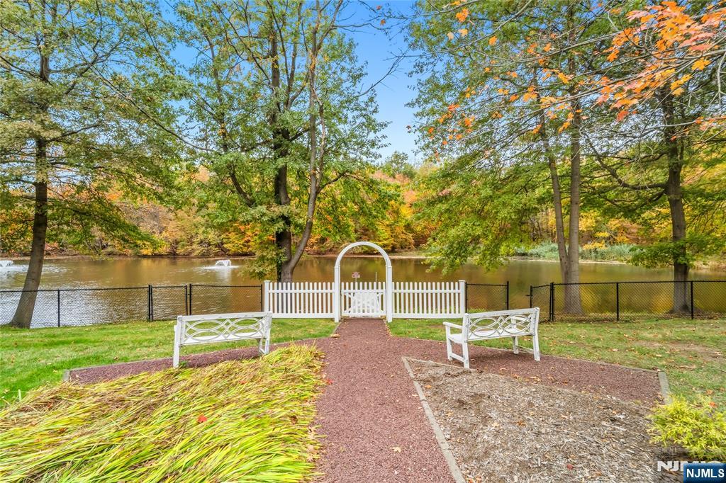 54 Pine Lake Terrace T054