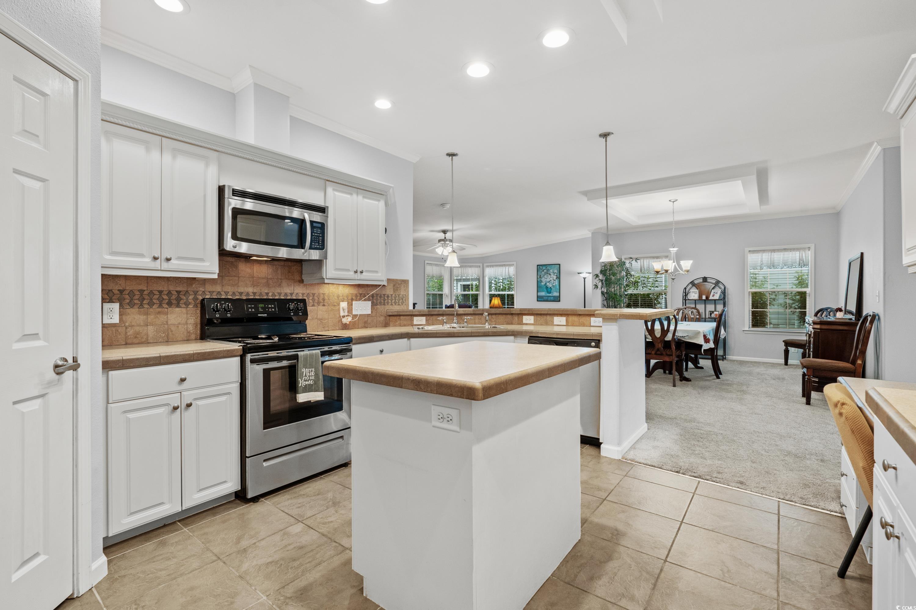251 Lakeside Crossing Dr.