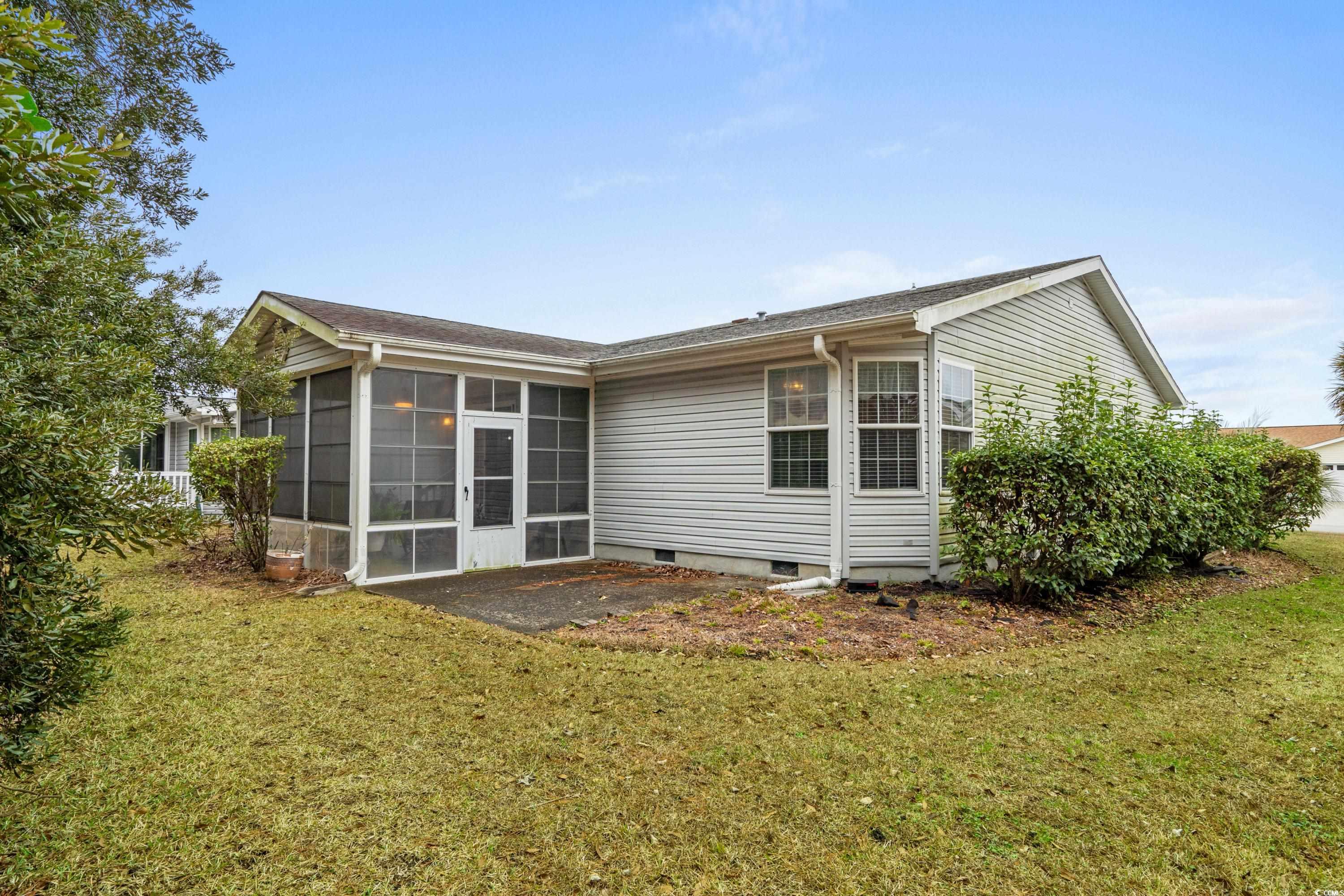 251 Lakeside Crossing Dr.