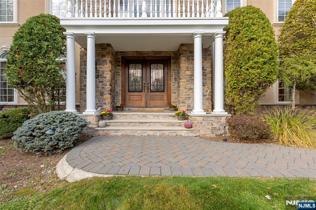 677 Alexander Court