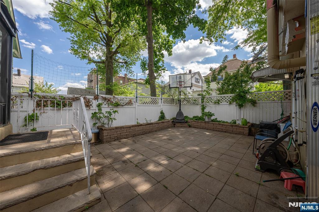 413 76th Street