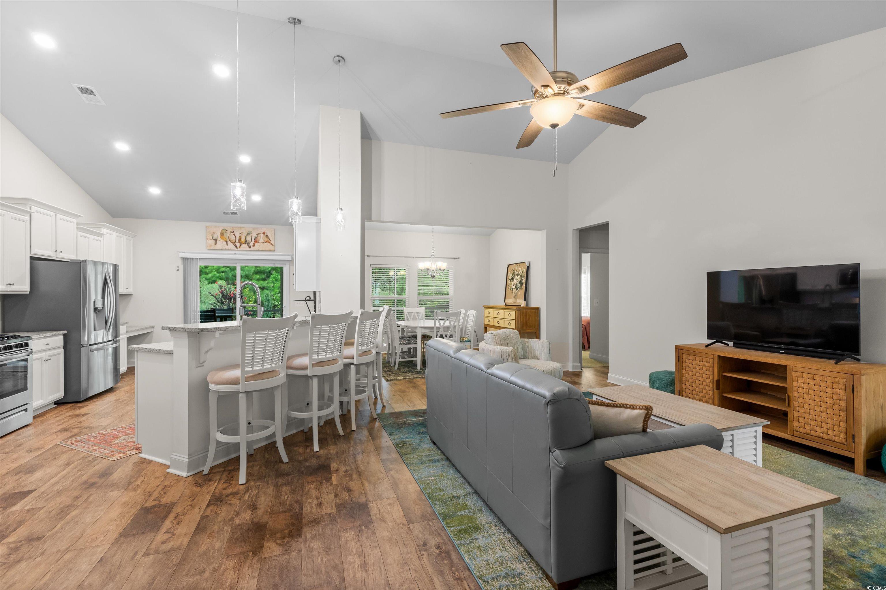2568 Goldfinch Dr.
