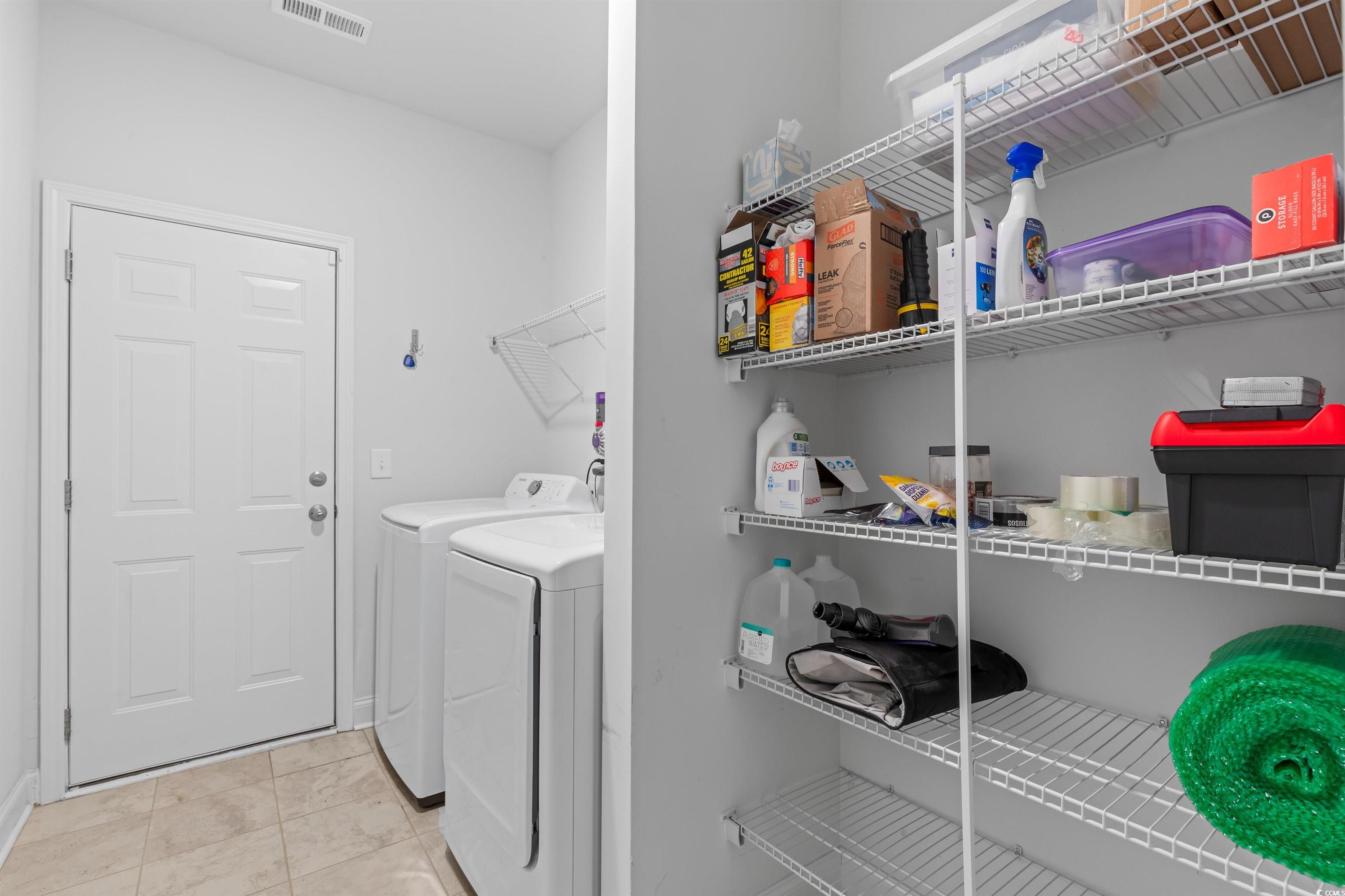 2568 Goldfinch Dr.