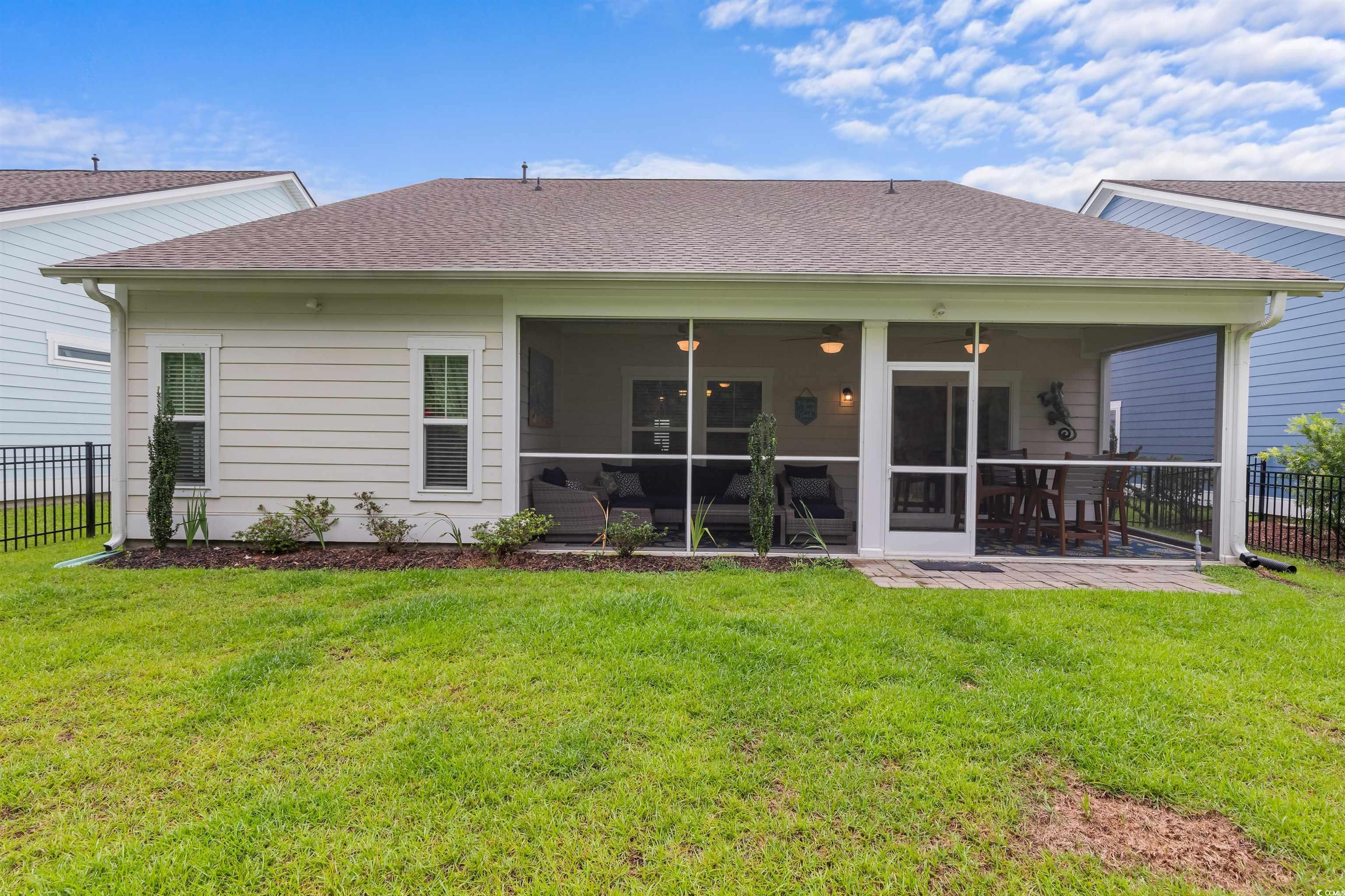 2568 Goldfinch Dr.