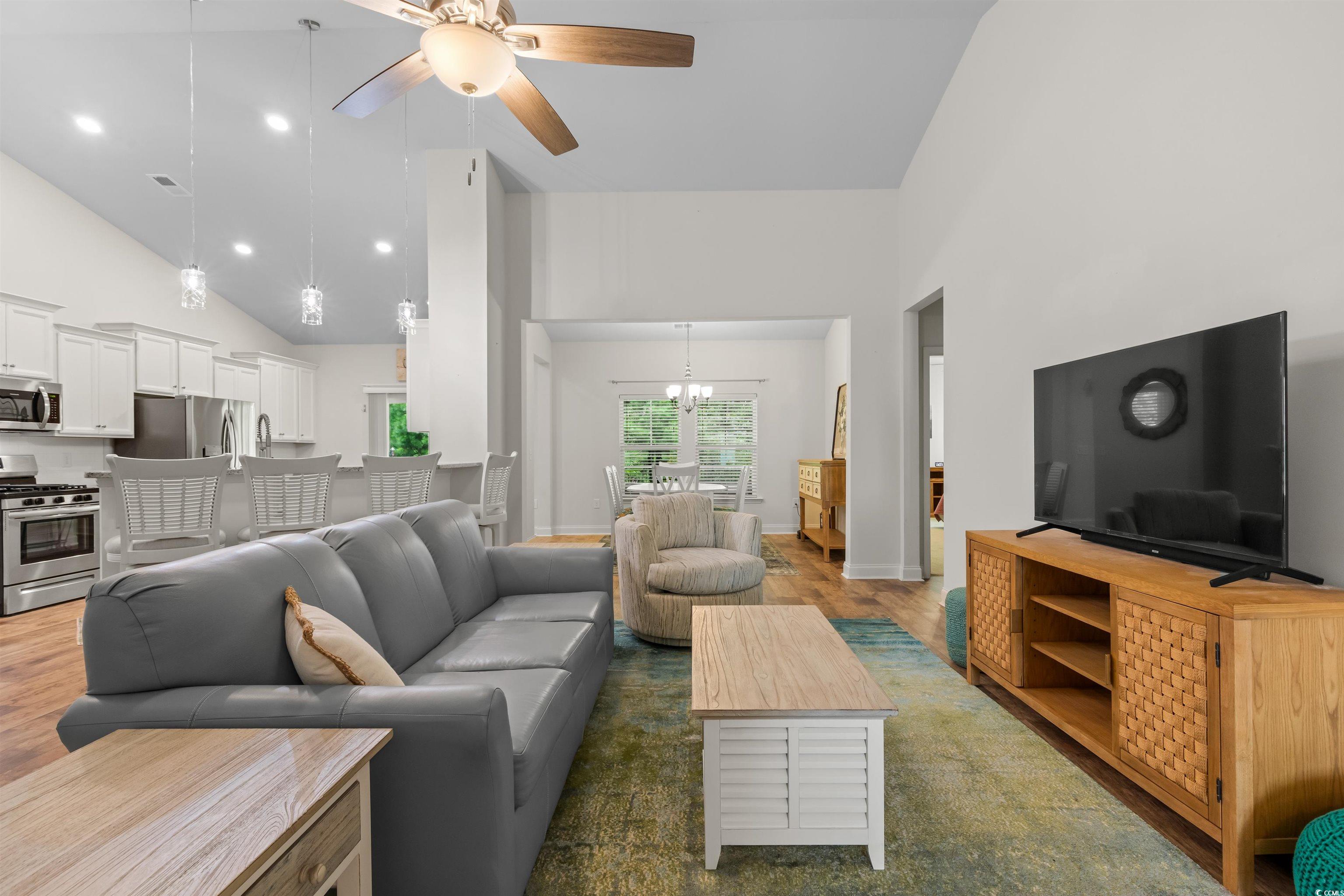 2568 Goldfinch Dr.