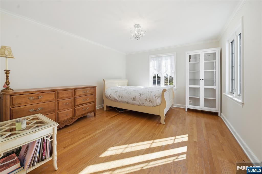 18 Pepperidge Tree Terrace