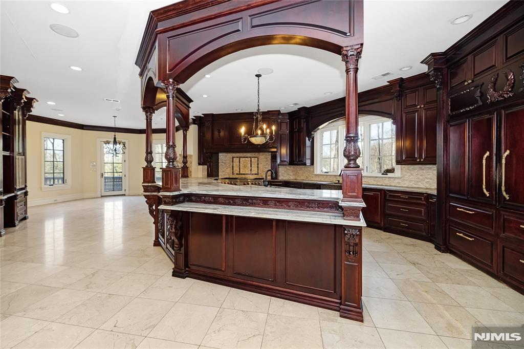 105 Chestnut Ridge Road