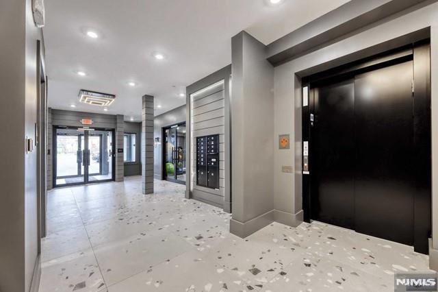 192 Livingston Street 304