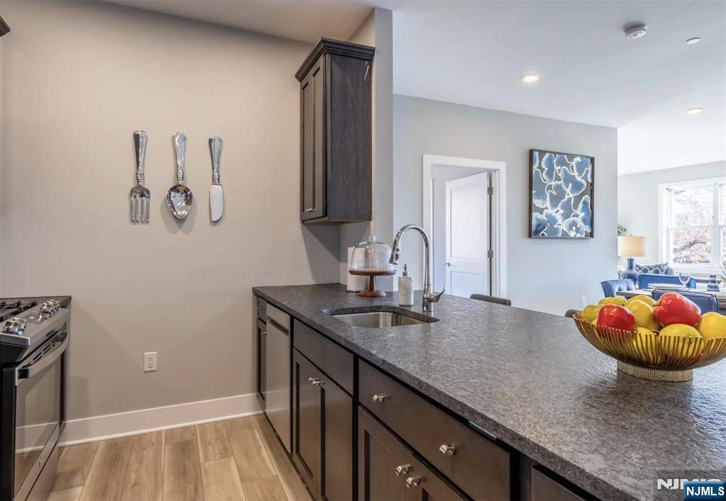 455 Livingston Street 313