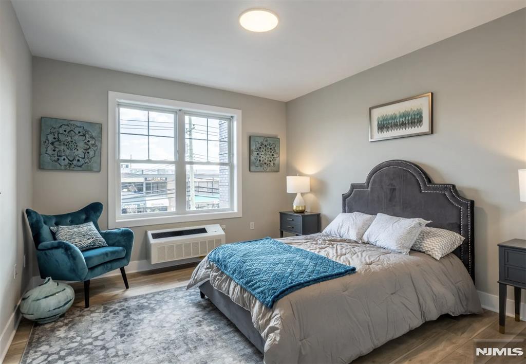 455 Livingston Street 313