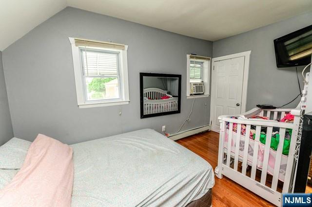 82 Pacific Avenue 3