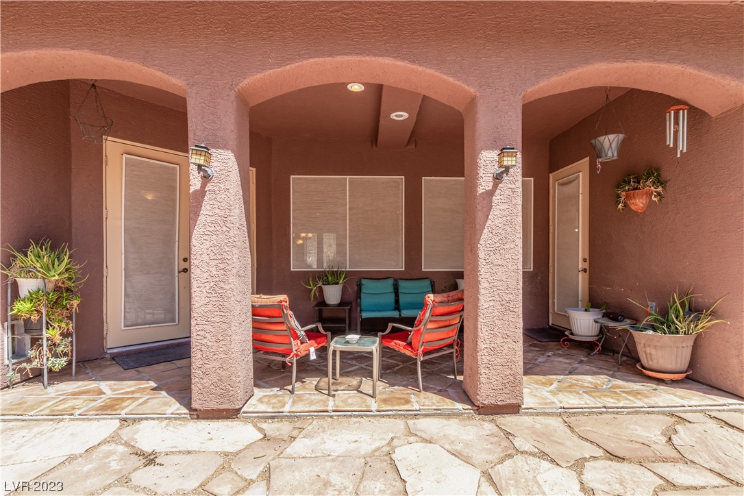 2727 Cool Lilac Avenue