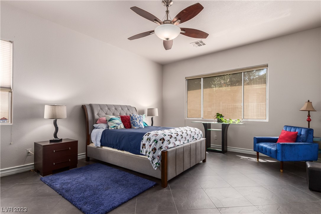 2727 Cool Lilac Avenue