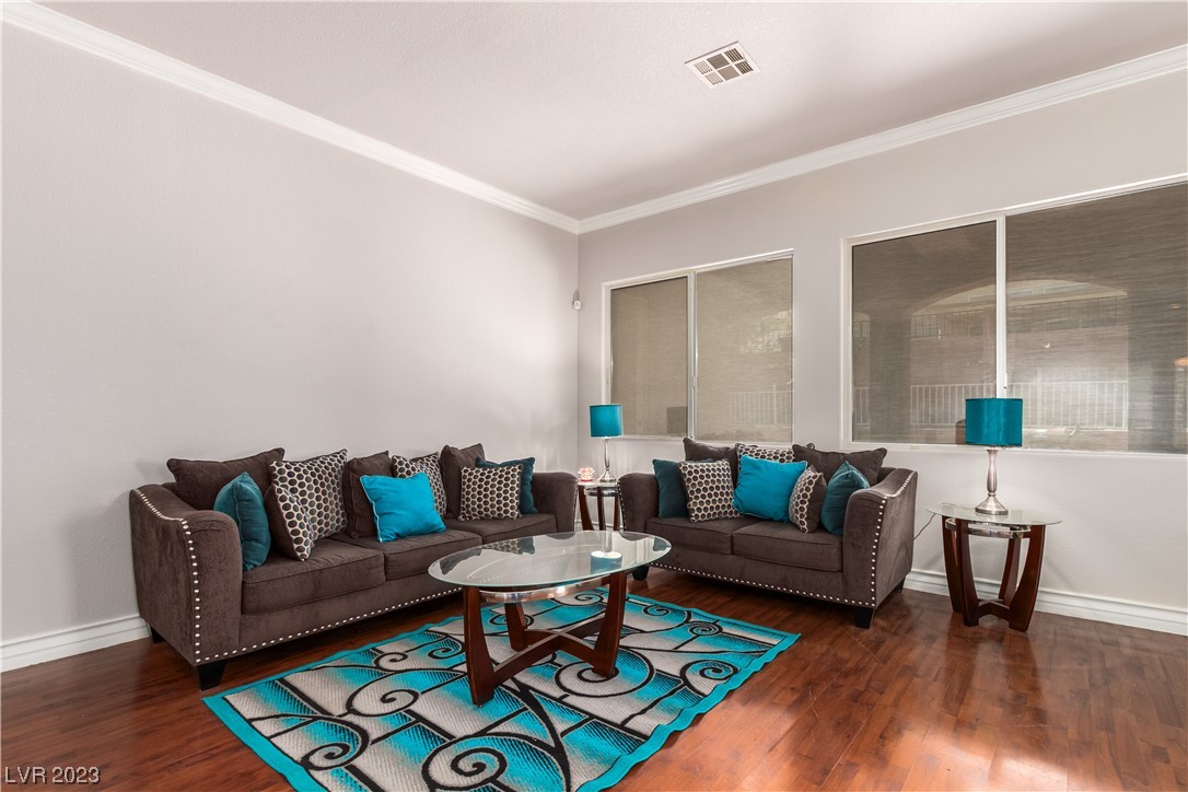 2727 Cool Lilac Avenue