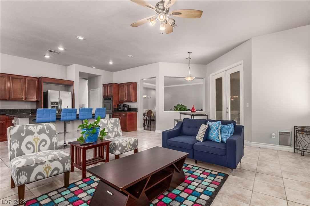 2727 Cool Lilac Avenue