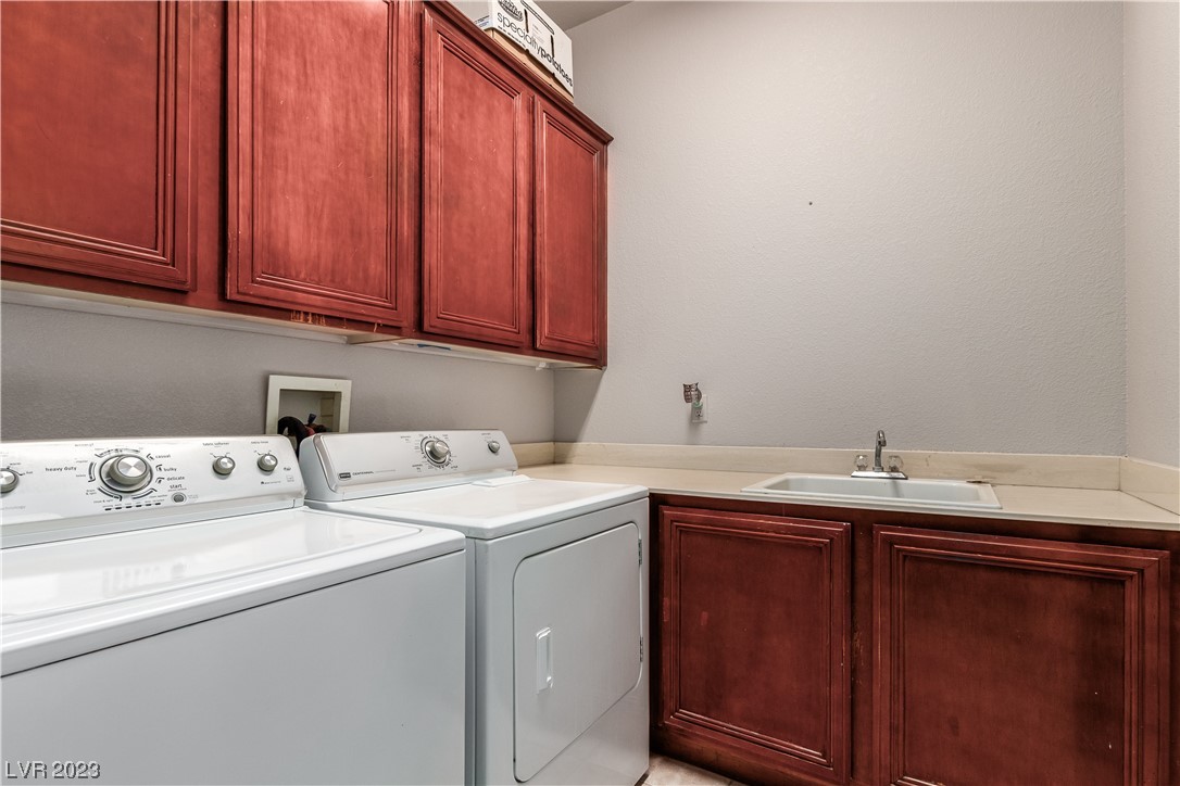 2727 Cool Lilac Avenue