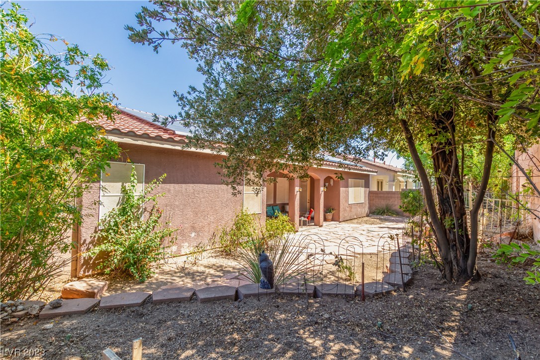 2727 Cool Lilac Avenue