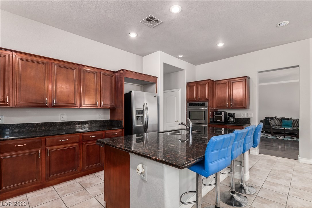 2727 Cool Lilac Avenue