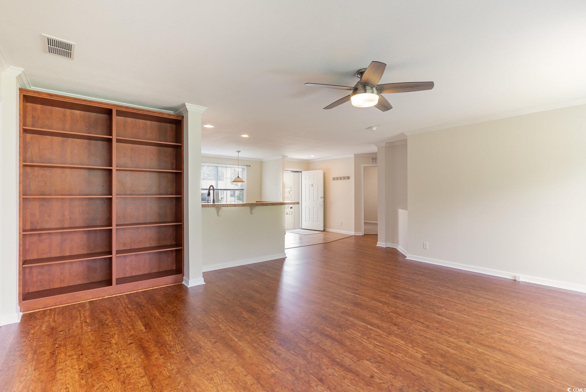 1007 Greencrest Ct.