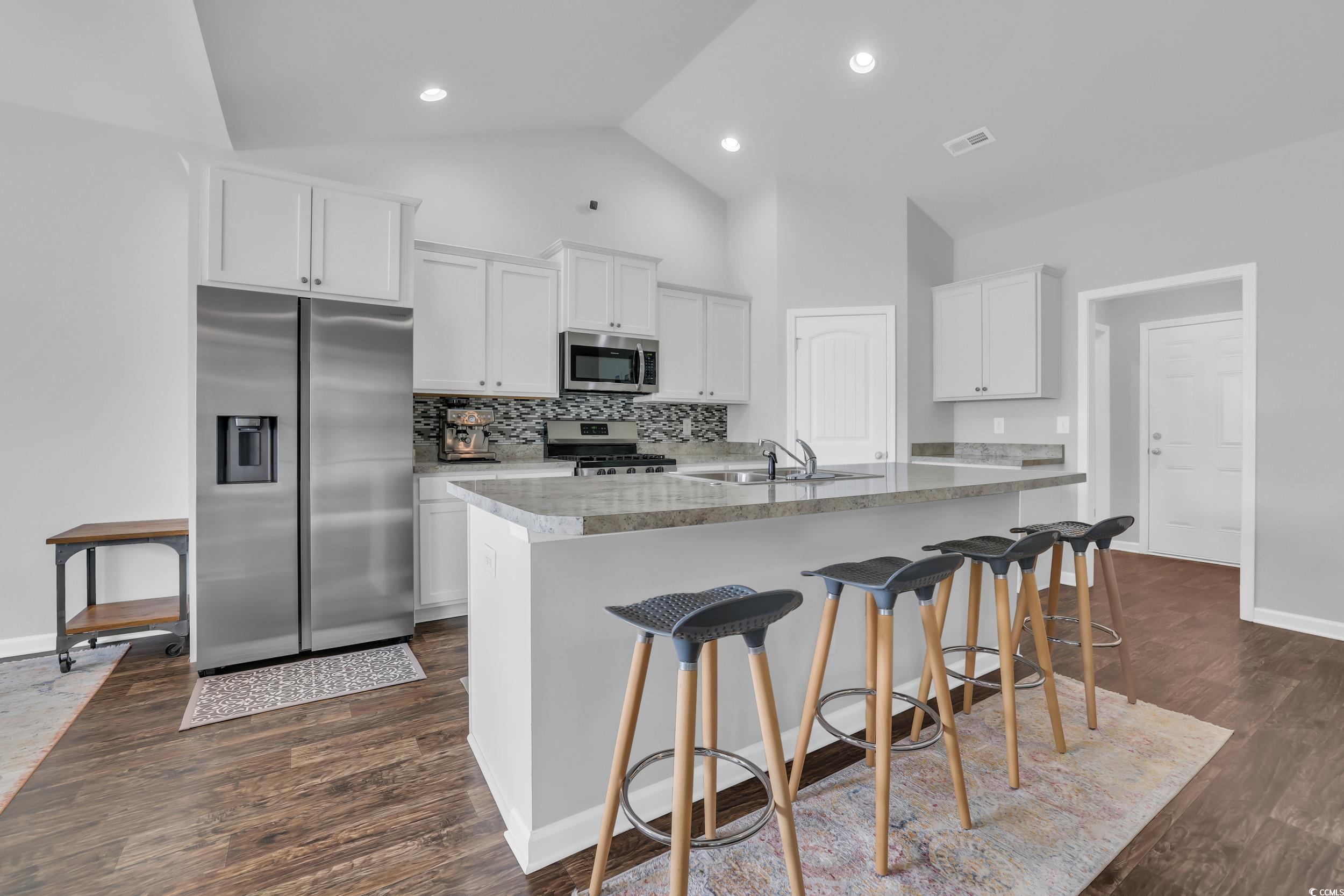 4200 Woodcliffe Dr.