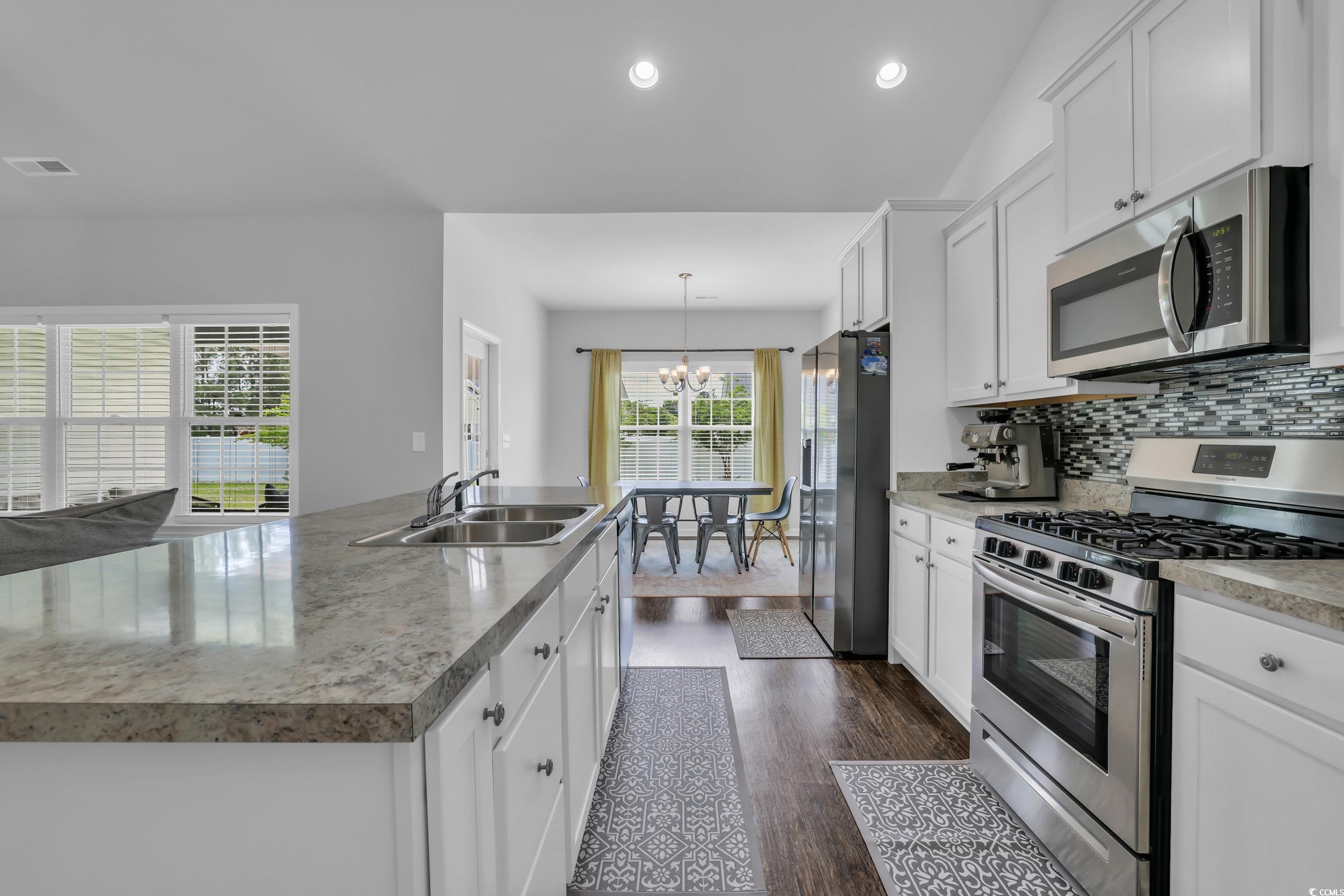4200 Woodcliffe Dr.