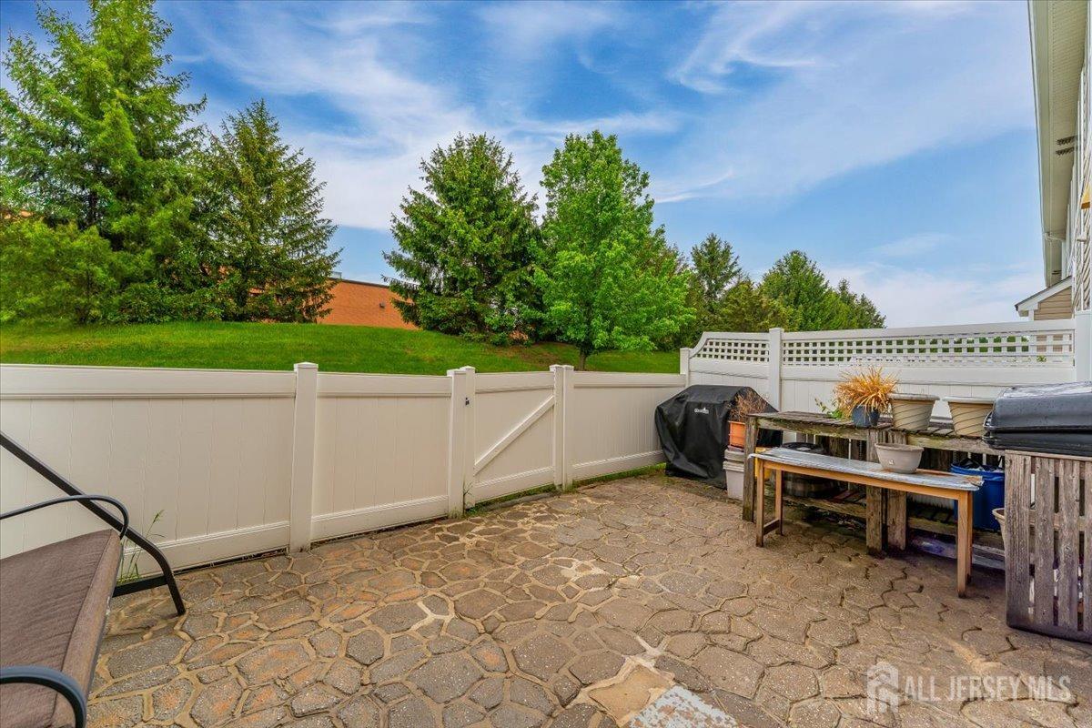 2420 Canterbury Lane