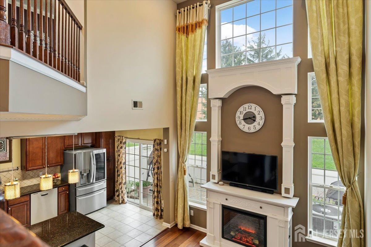 2420 Canterbury Lane