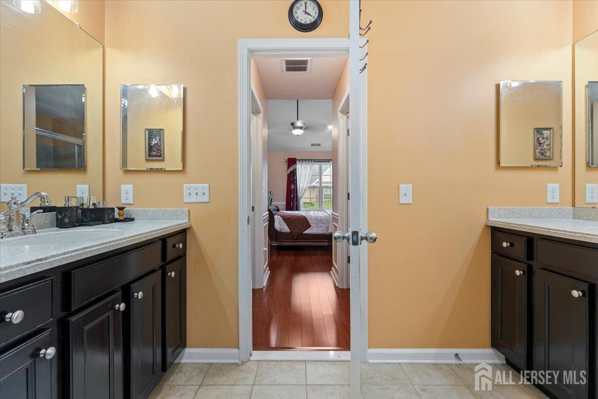 2420 Canterbury Lane