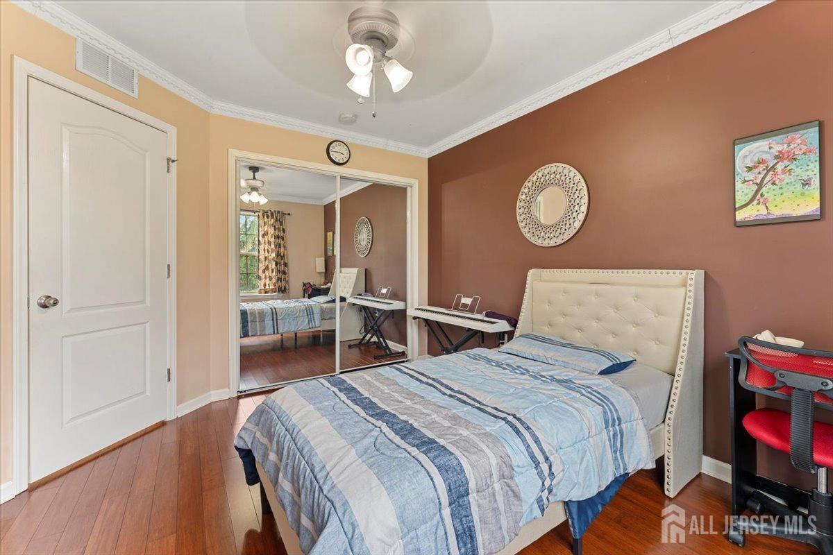2420 Canterbury Lane