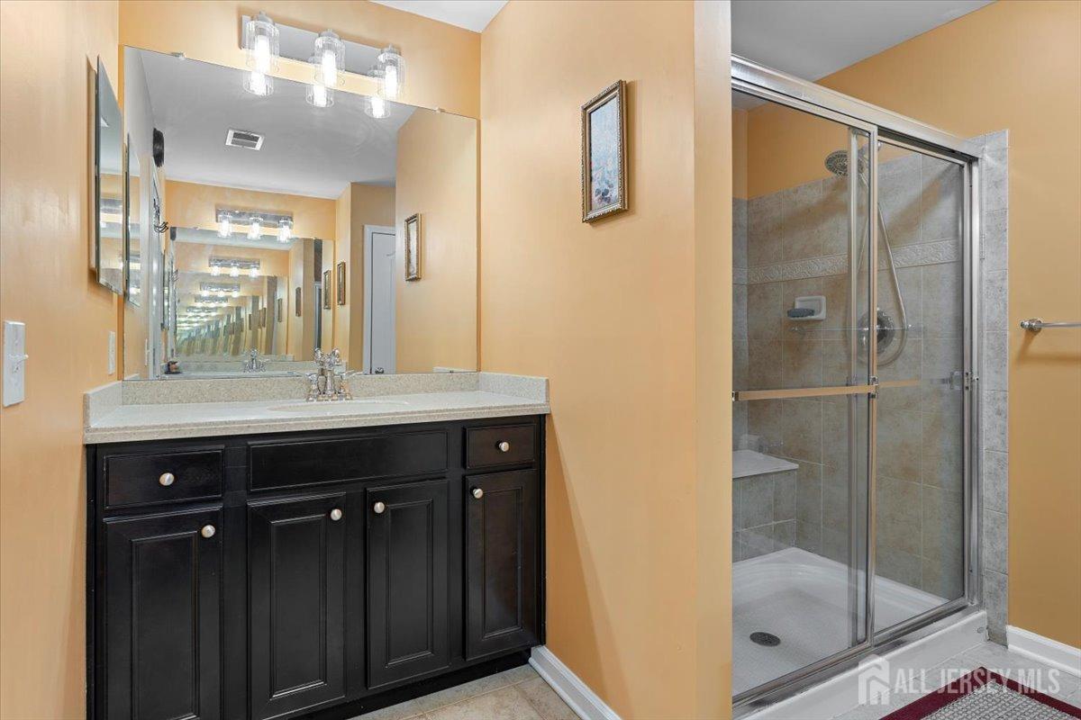 2420 Canterbury Lane