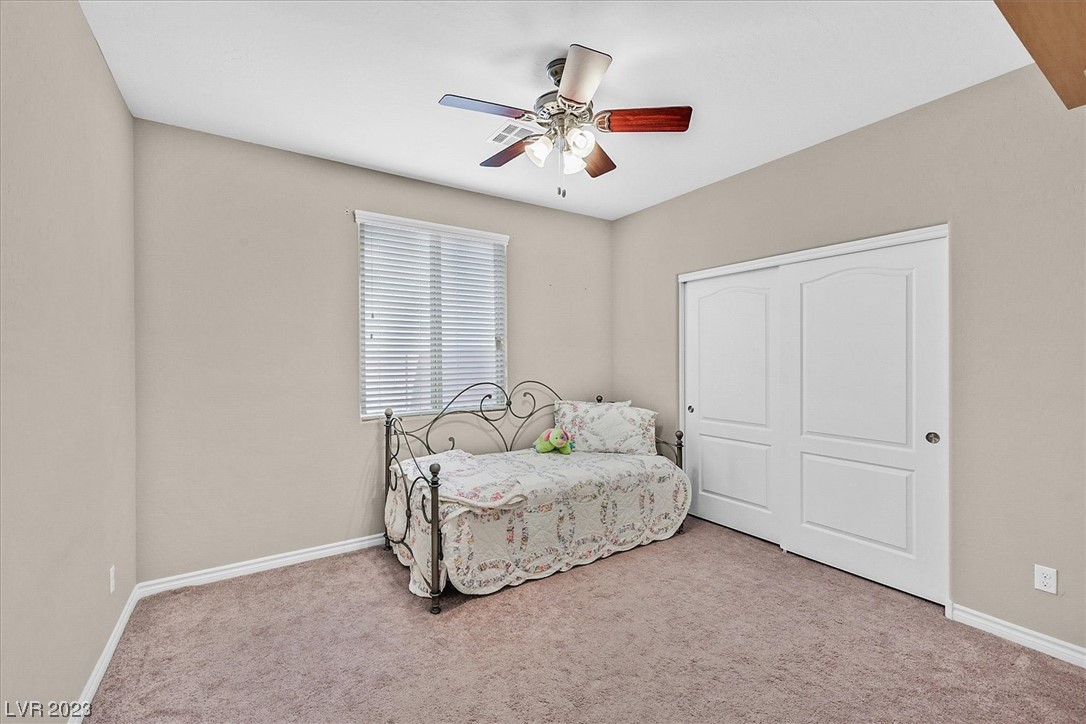 7292 White Bloom Avenue