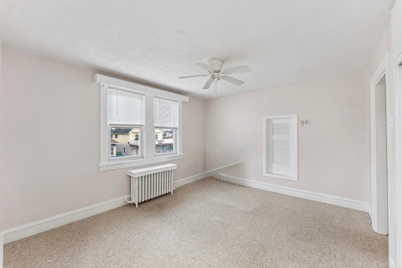 221 W 25th