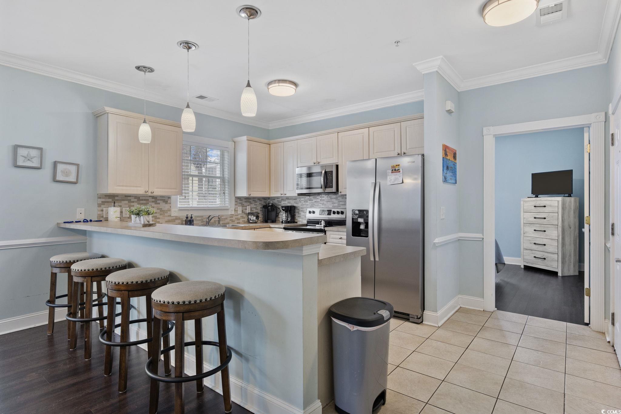 4879 Luster Leaf Circle Unit: 105