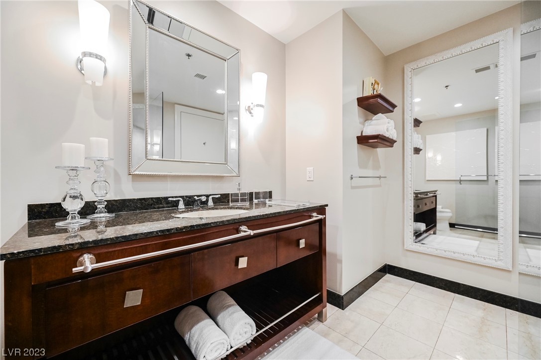 2700 Las Vegas Boulevard 1803