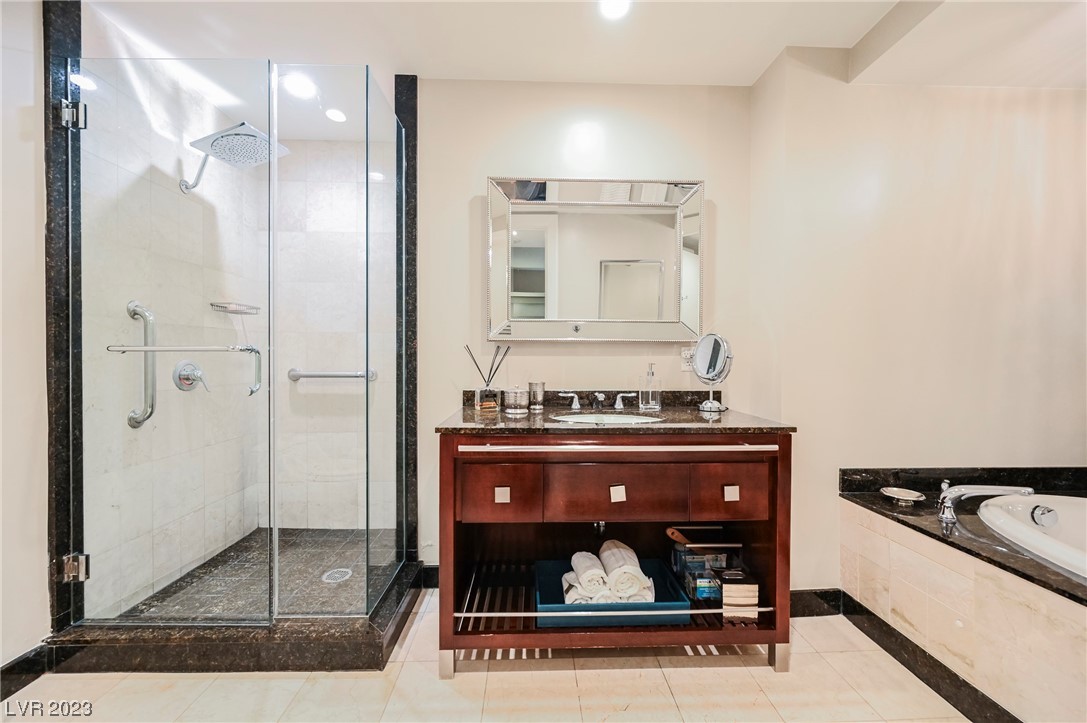 2700 Las Vegas Boulevard 1803