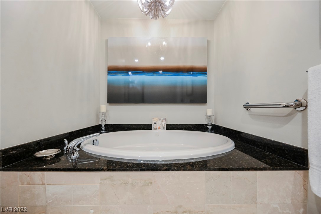2700 Las Vegas Boulevard 1803