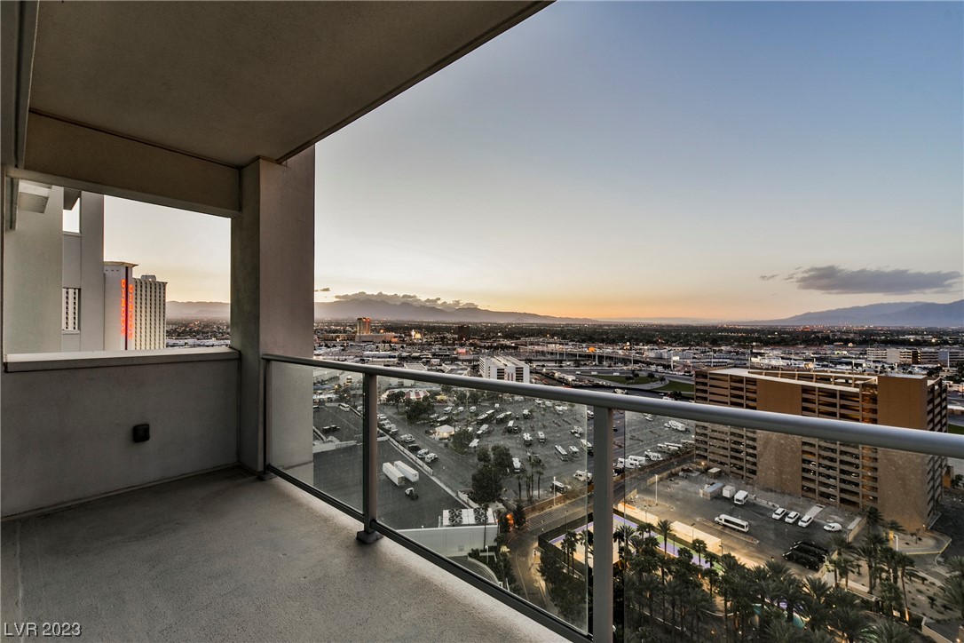 2700 Las Vegas Boulevard 1803