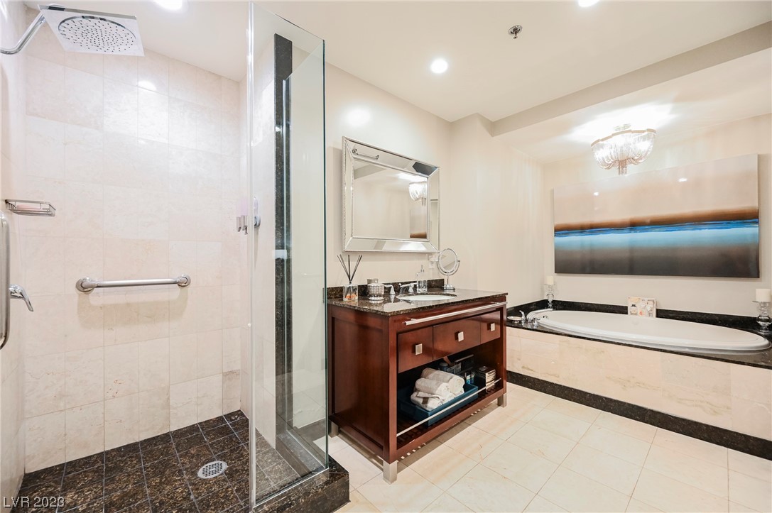 2700 Las Vegas Boulevard 1803