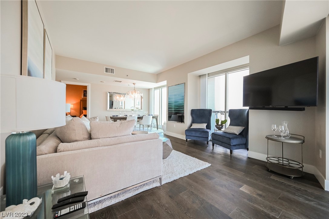 2700 Las Vegas Boulevard 1803