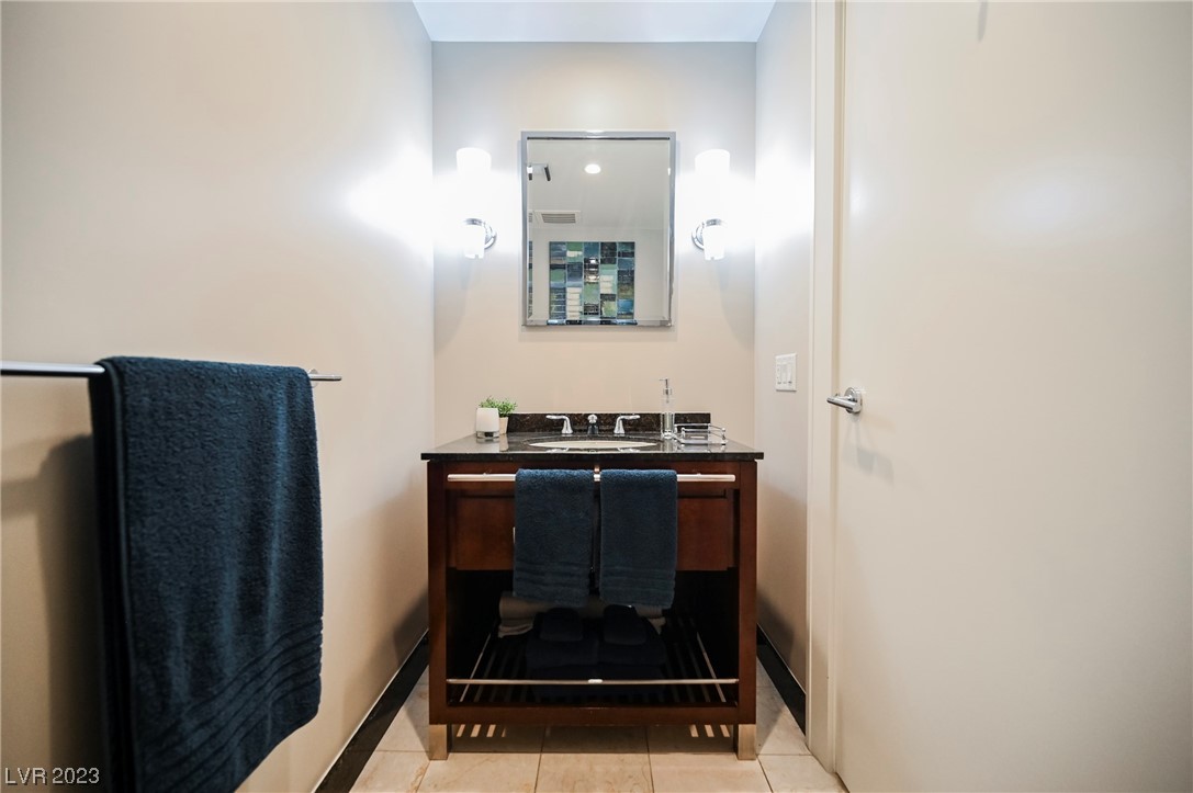 2700 Las Vegas Boulevard 1803