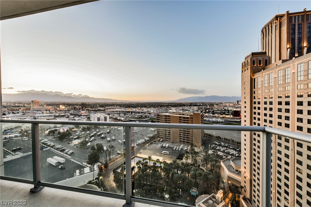 2700 Las Vegas Boulevard 1803