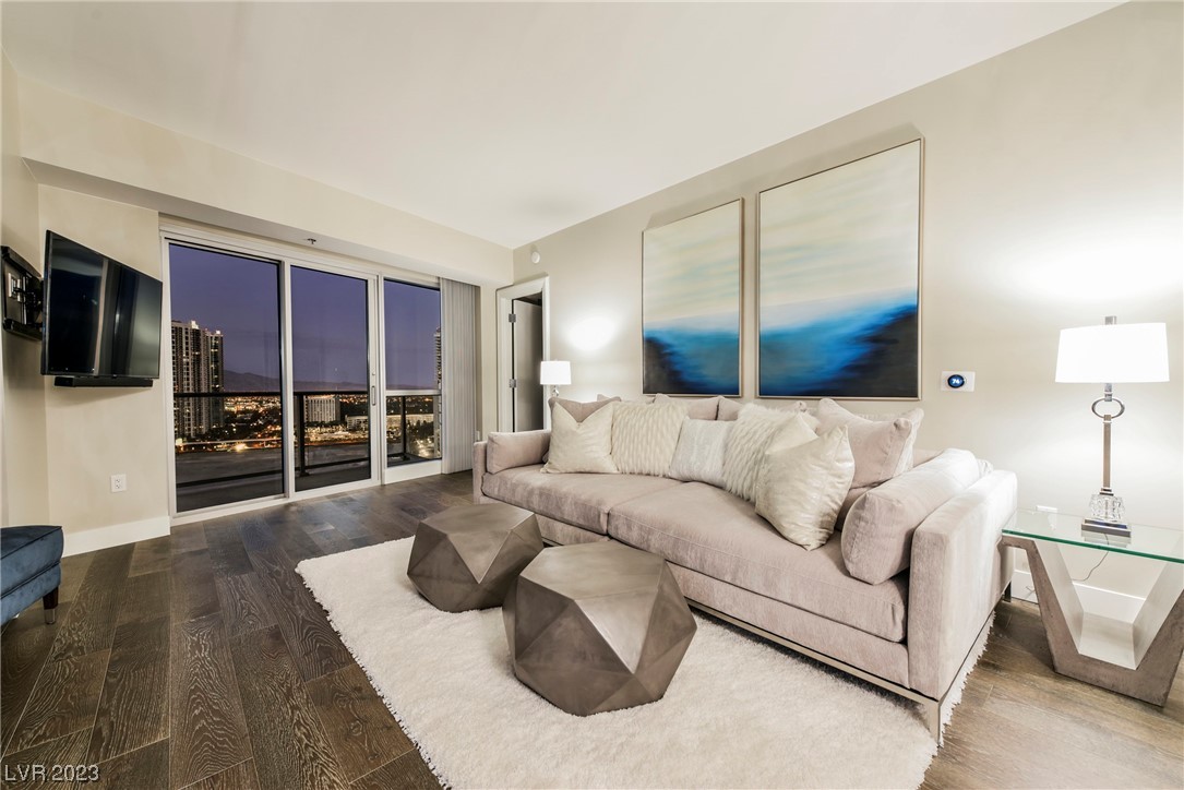 2700 Las Vegas Boulevard 1803