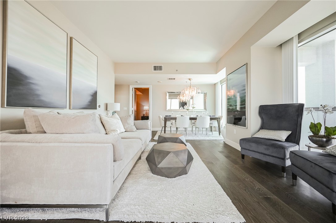 2700 Las Vegas Boulevard 1803