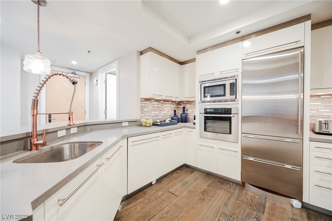 2700 Las Vegas Boulevard 1803