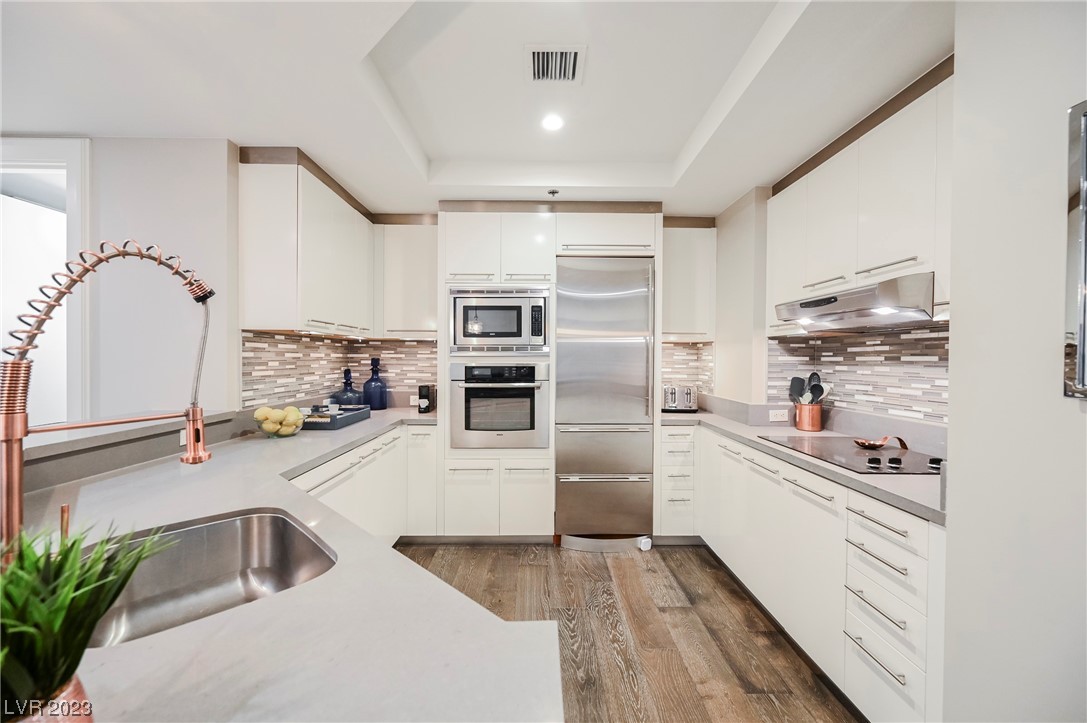 2700 Las Vegas Boulevard 1803